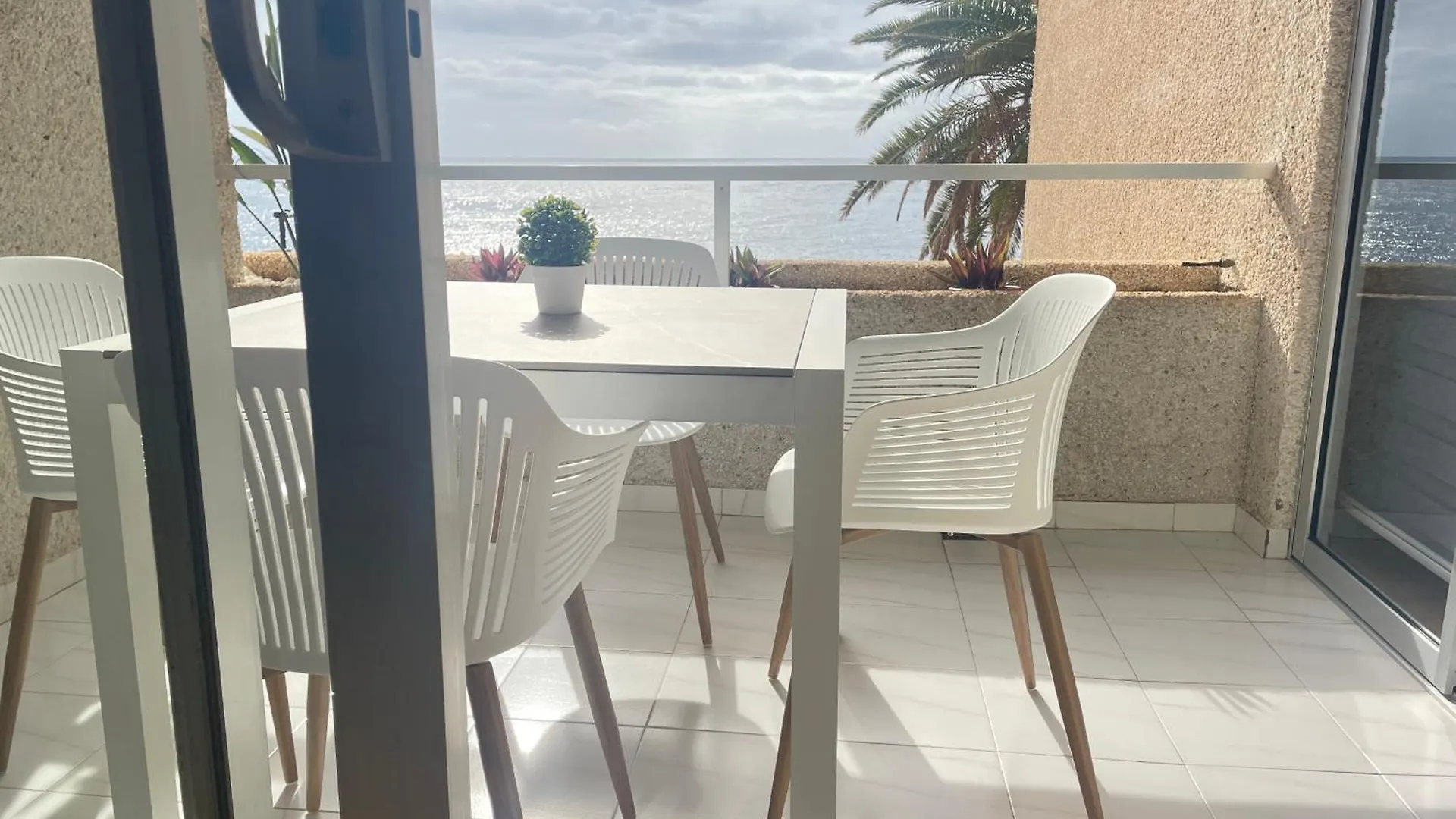 Precioso Apartamento Frente Al Mar, Parking Y Club Deportivo Tabaiba